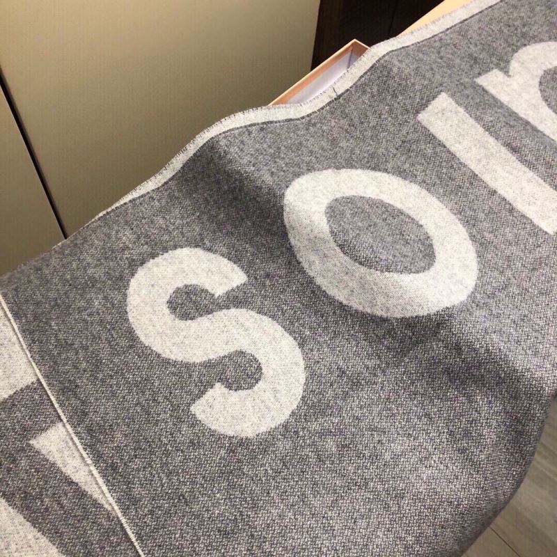 Acne Scarf